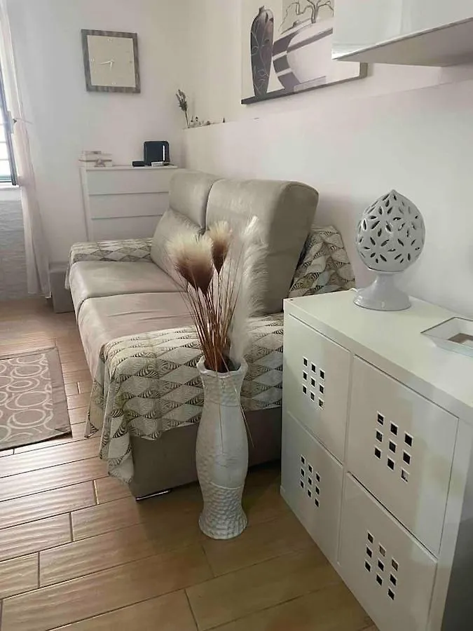Monohouseinbari Apartment Italy